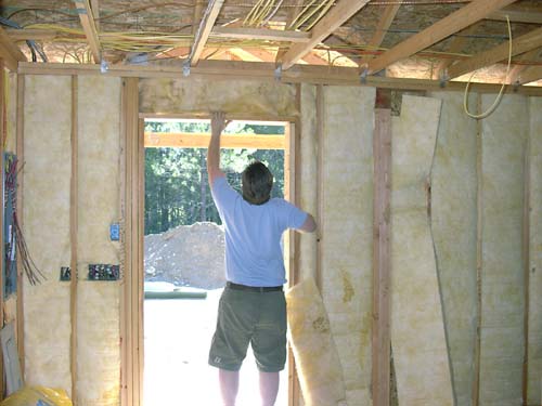 0121 - insulation in laundry room