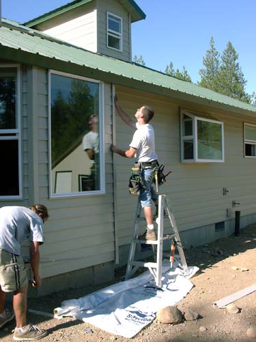 0149 - last siding piece goes up