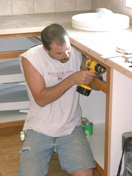 0212 - Kitchen cabinet install