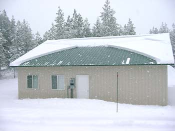 0278 - Part of the roof snow is gone